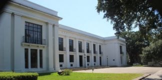 Best Library In Alabama Is In Mobile