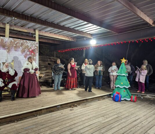 Cookies with Santa Delights Families at the Brierfield Historical State Park