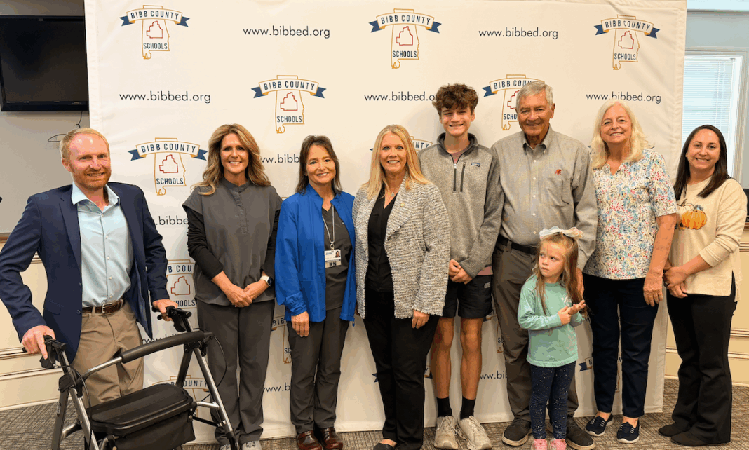 Senator April Weaver Presents Donation to Bibb County Child Caring Foundation Senator April Weaver Presents Donation to Bibb County Child Caring Foundation
